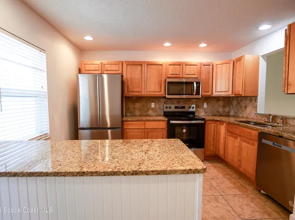 110 Kristi Dr, Indian Harbour Beach, FL 32937