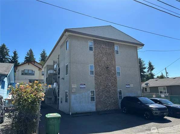 7440 Rainier Avenue S, Seattle, WA 98118