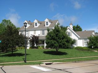 417 Morning Oaks Ct, Ballwin, MO 63021