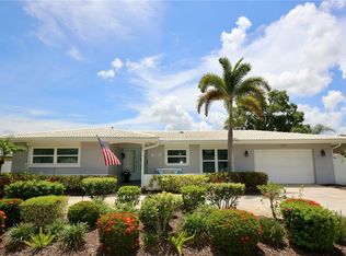 1351 Indian Rocks Rd, Belleair, FL 33756