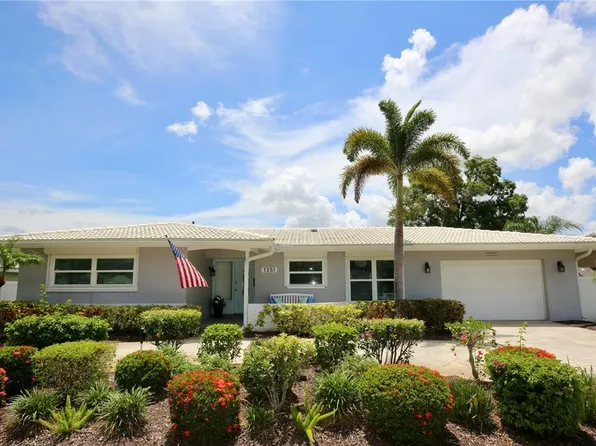 1351 Indian Rocks Rd, Belleair, FL 33756