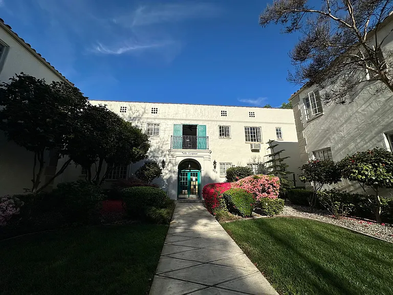 Discover Vintage Charm at Villa Marquise — Photo 19