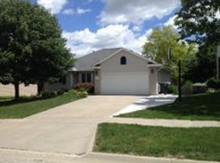 5610 S 72nd St, Lincoln, NE 68516