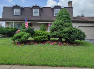 4464 N Church St, Whitehall, PA 18052