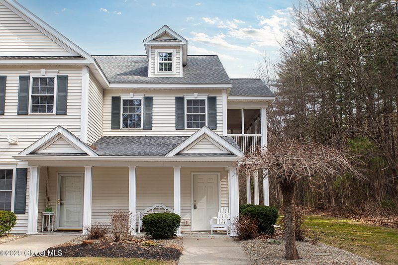 2nd image of 14 Ellis Avenue #9