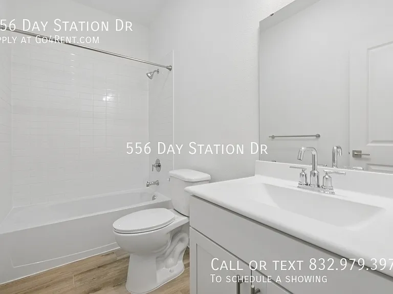 556 Day Station Dr — Photo 4