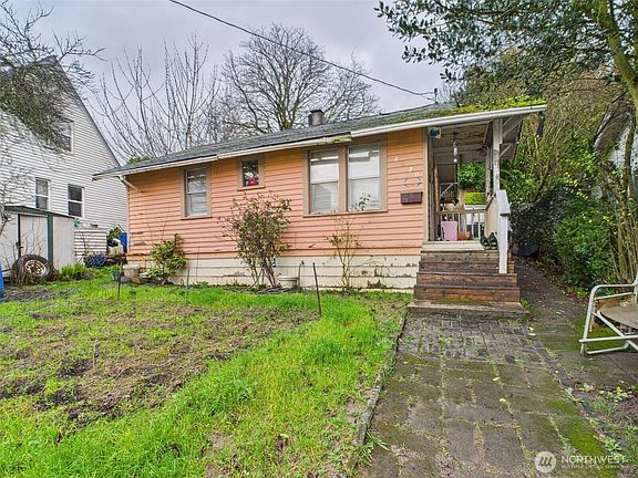 5th image of 2820 29th Avenue S