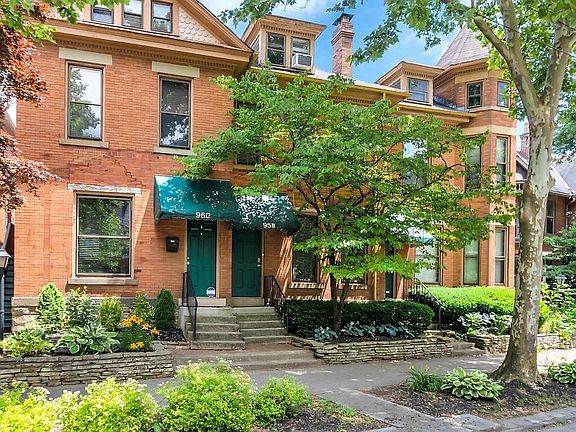3rd image of 956 Neil Ave #958