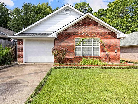 3rd image of 3631 Andrea St