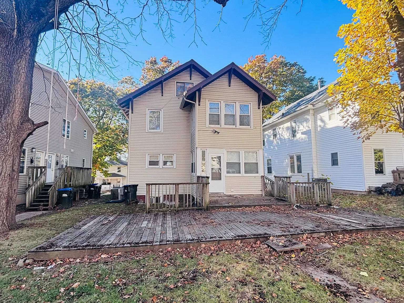 5 bed, 1658 sqft, $2,850 — Photo 3