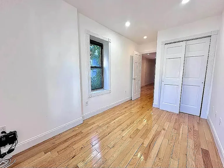 127 E 101st St #3Z — Photo 4