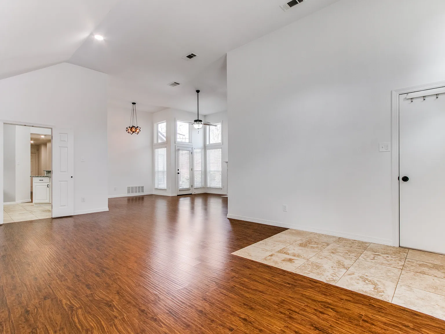 4123 Midrose Trl — Photo 2
