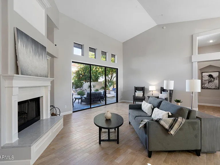 7466 E Cochise Rd — Photo 5