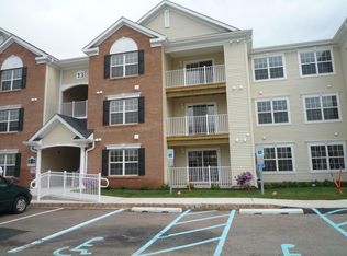 1324 Fernwood Ct #1324, New Brunswick, NJ