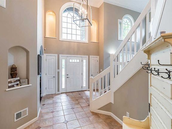 4th image of 3232 Brighton Place Dr