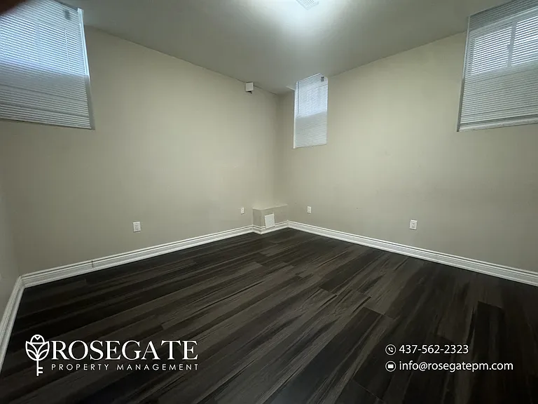 3 Lampman Cres #2 — Photo 8