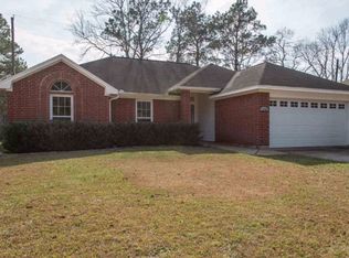 7315 Pleasant Bend Dr, Beaumont, TX 77708