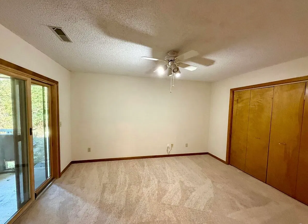 3 bed, 955 sqft, $1,850 — Photo 4
