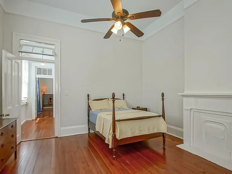 2415 Chippewa St — Photo 6