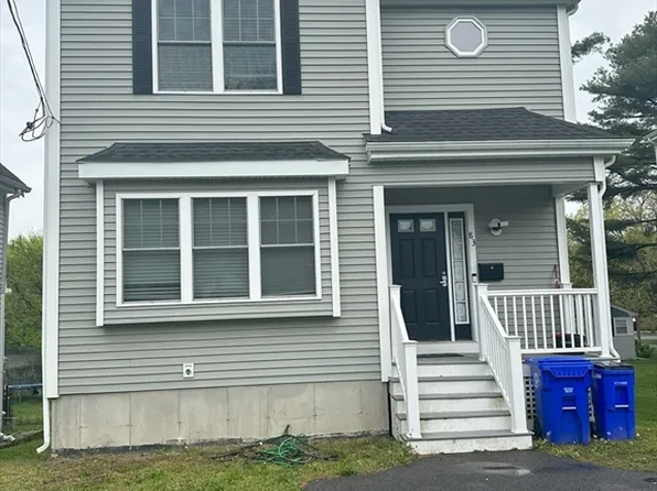 83 Pleasant St, Holbrook, MA 02343