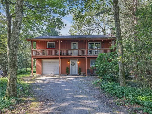 605 Quail Ln, Tobyhanna, PA 18466