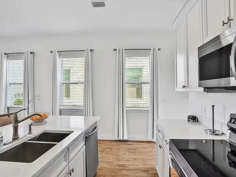 3040 Parrot Head Pl — Photo 30