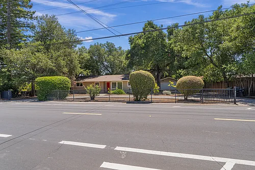 175 N El Monte Ave Photo 1