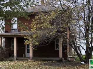720 Cayuga St, Storm Lake, IA 50588