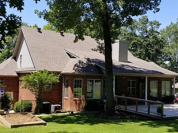 4th image of 10 Lesbury Ln