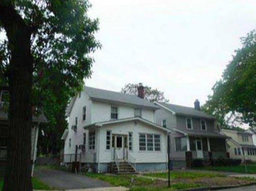 2nd image of 156 Oak St