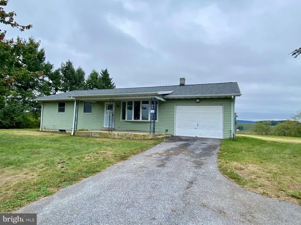 370 Witchcraft Rd, Hamburg, PA 19526