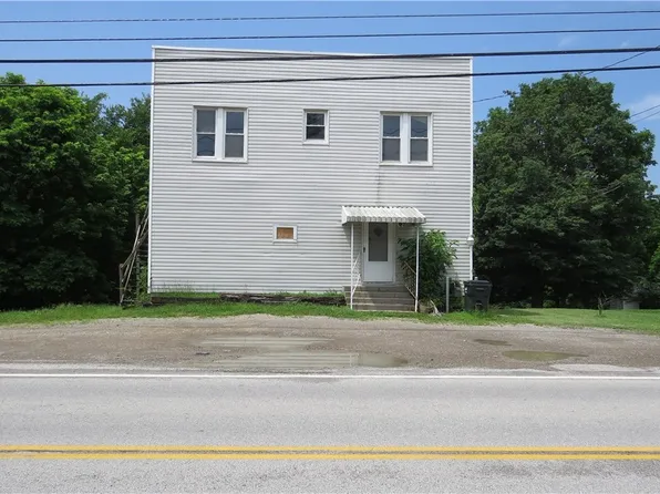 804 E Market St, Cadiz, OH 43907