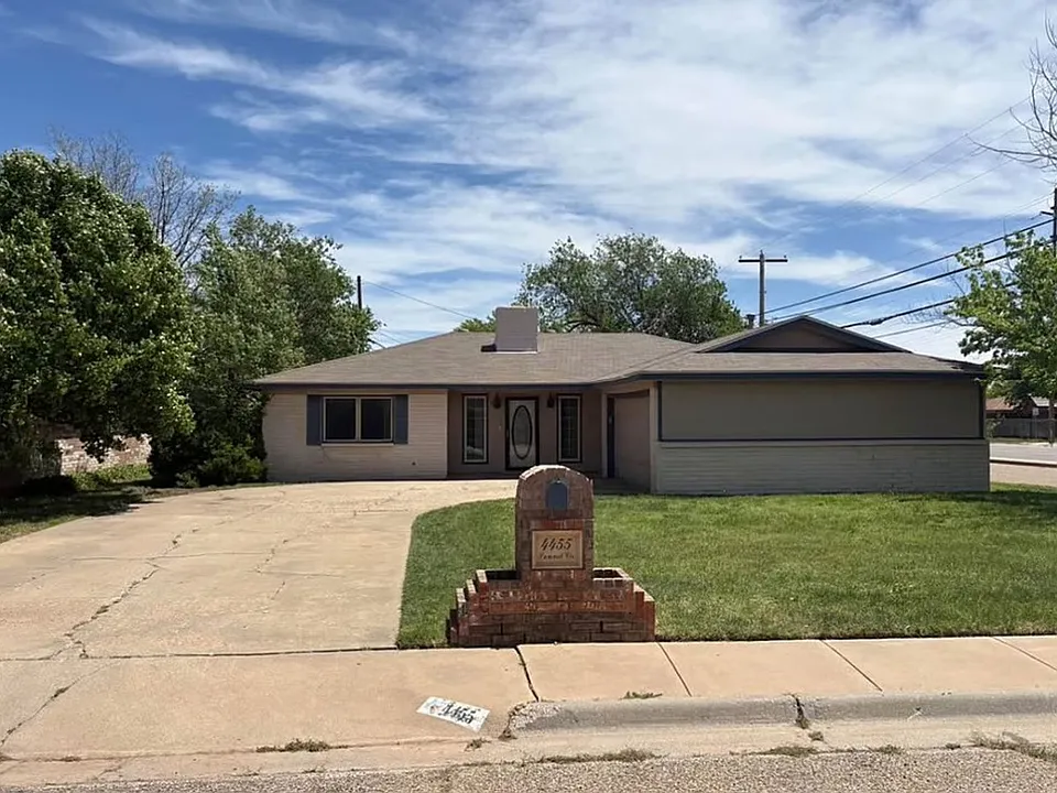 4455 Summit Cir