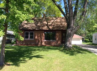 4232 Raymir Cir, Wauwatosa, WI 53222