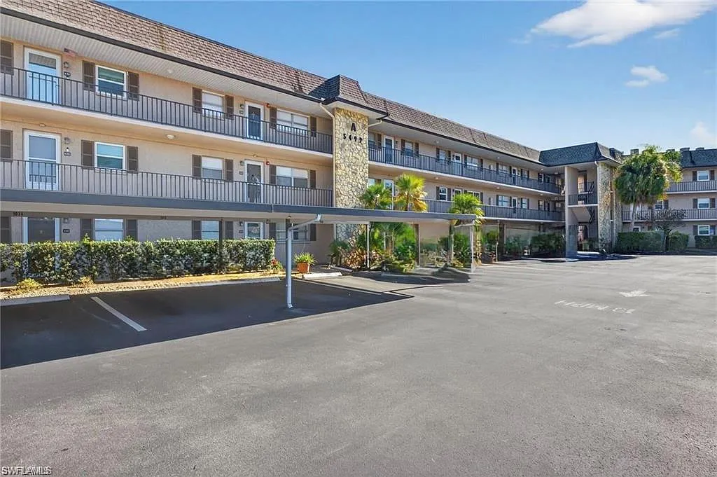2 bed, 2.0 bath, 1071 sqft, $1,750 — Photo 1