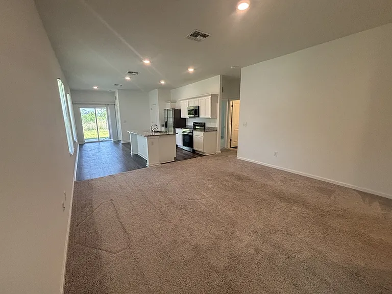 10416 High Noon Trl — Photo 1