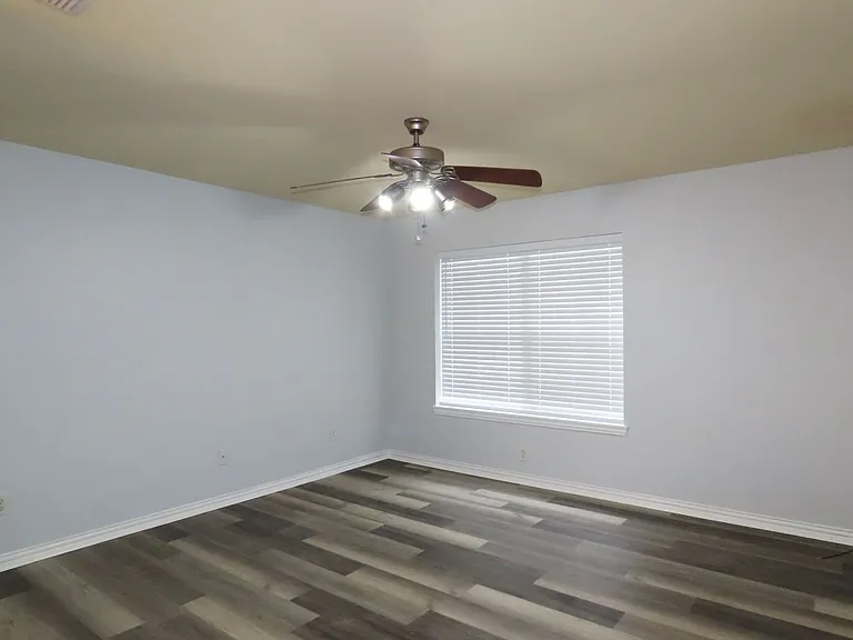 7609 Abbeywood Ct — Photo 30