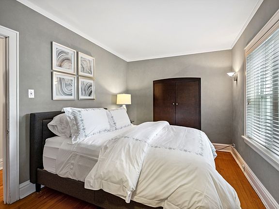 3rd image of 320 N Maple Ave APT 1N