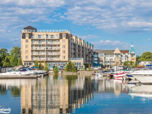 9 Harbour St E #6201-03, Collingwood, ON L9Y 5C1