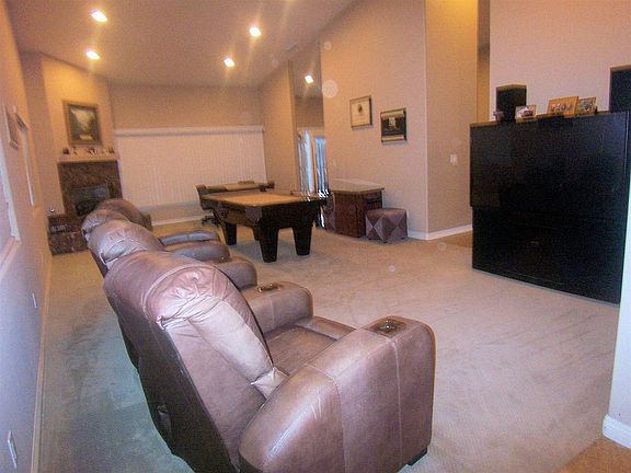 4th image of 9635 Indian Creek Way