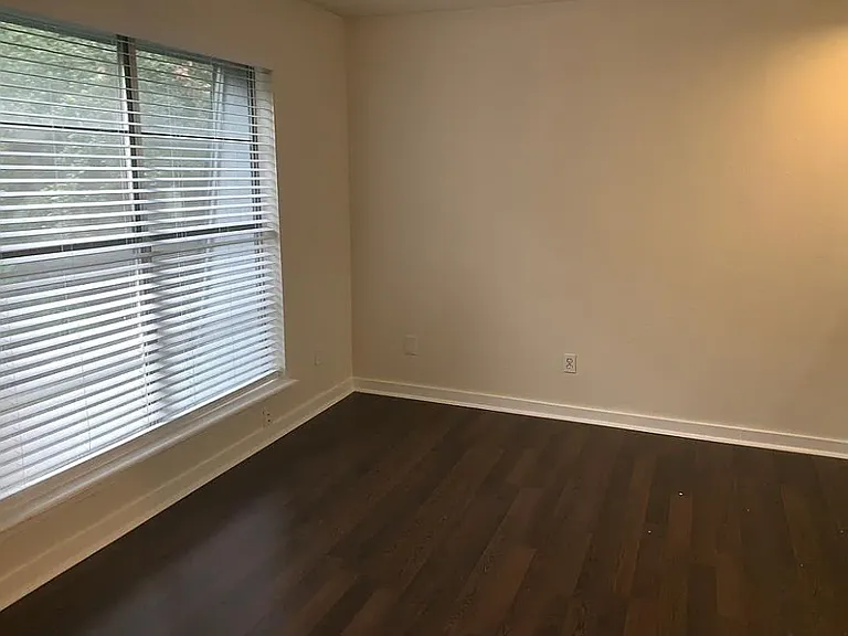 4322 Bowser Ave #203 — Photo 4