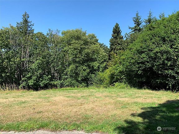 4th image of 2103 East Ave