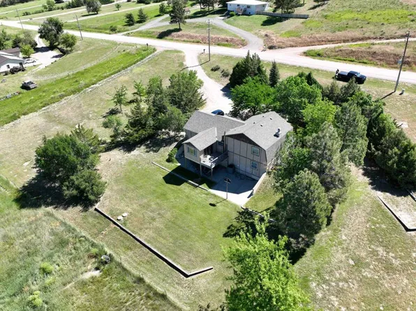 1955 Maple St, Chadron, NE 69337