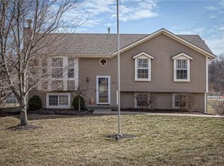 15811 Terry Ave, Belton, MO 64012