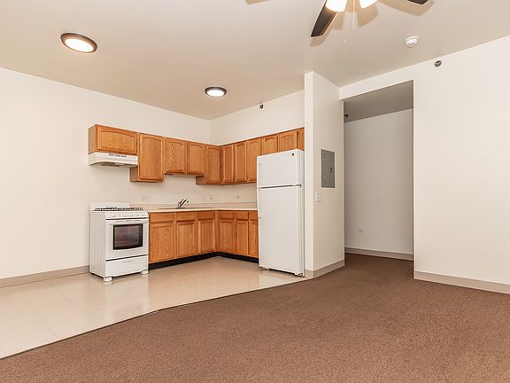 1 bedroom 1 bathroom kitchen.