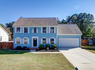 3 Crossvine Way, Simpsonville, SC 29680