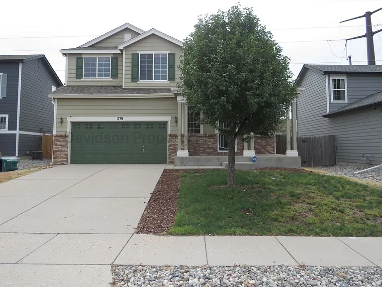 1791 Riverwalk Pkwy — Photo 1