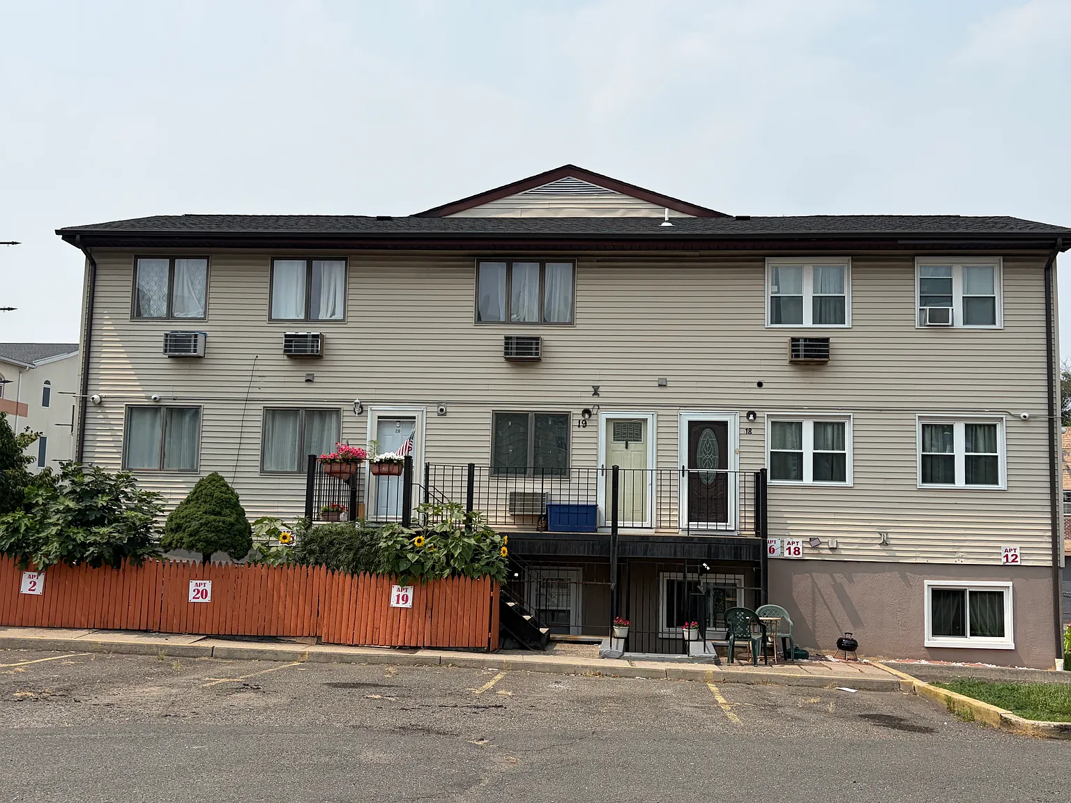 2 bed, 1.5 bath, $2,200 — Photo 1