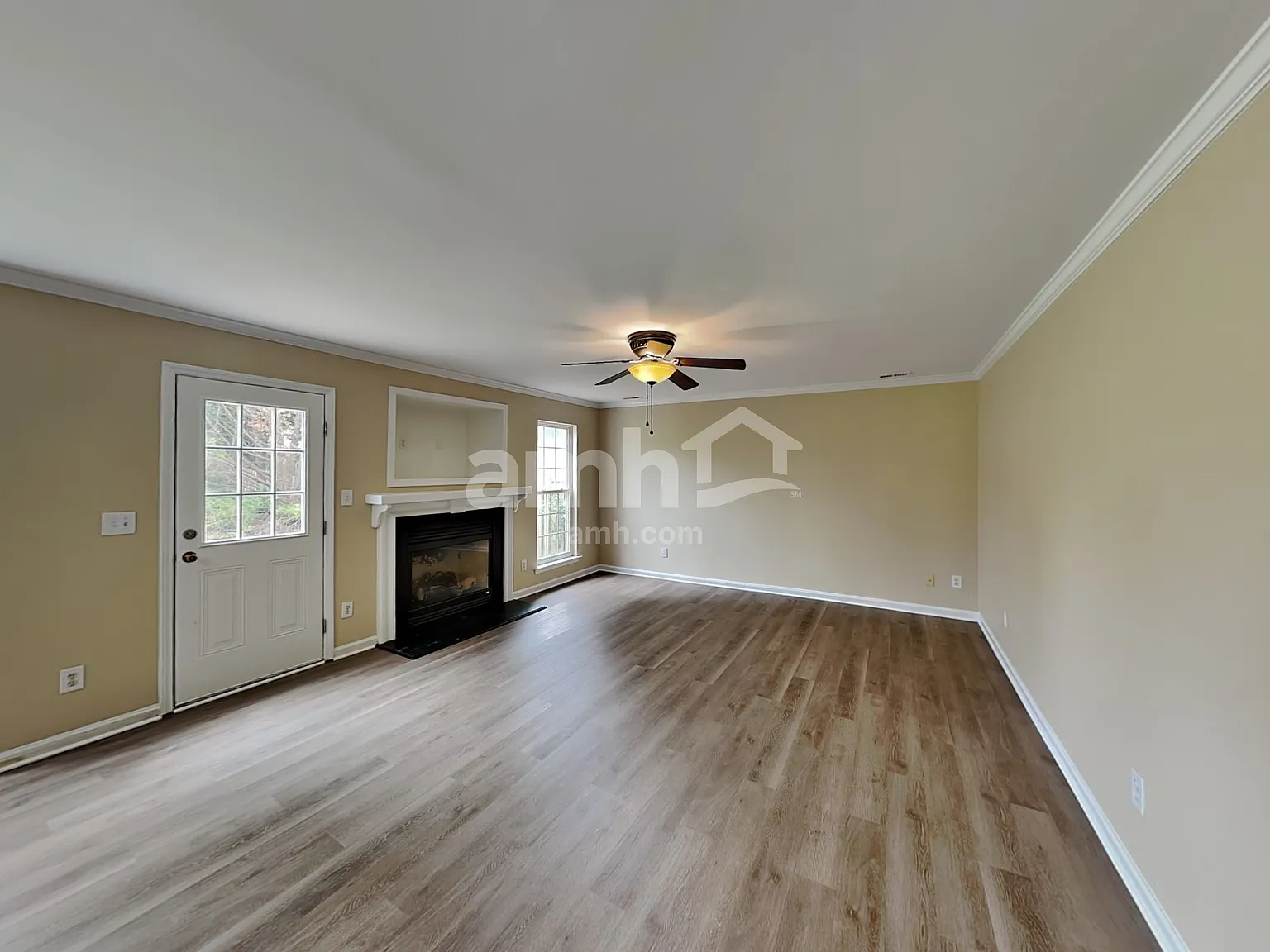 4 bed, 2.5 bath, 2280 sqft, $2,435 — Photo 4