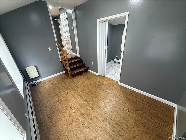 93 Catharine St #2 — Photo 8